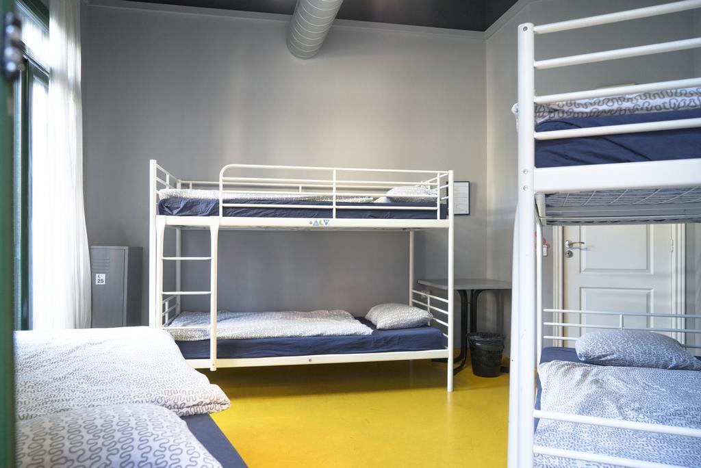 Sleep Green - Certified Eco Youth Hostel Barcelona Luaran gambar