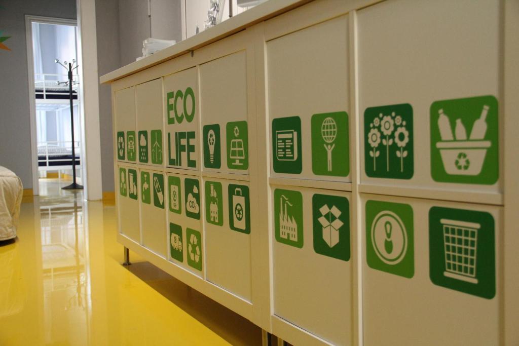 Sleep Green - Certified Eco Youth Hostel Barcelona Luaran gambar